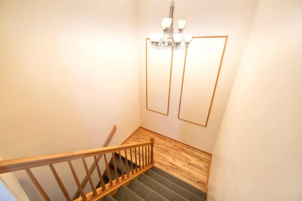 Tucked Away Off Brady - 4 Beds Apartment มิลวอกี ภายนอก รูปภาพ